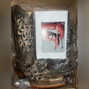 Western Cowgirl Boots